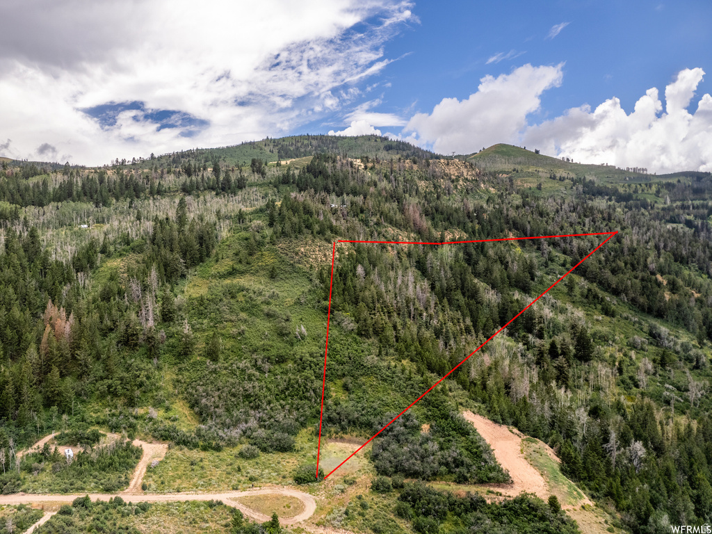  Tabiona, UT 84072