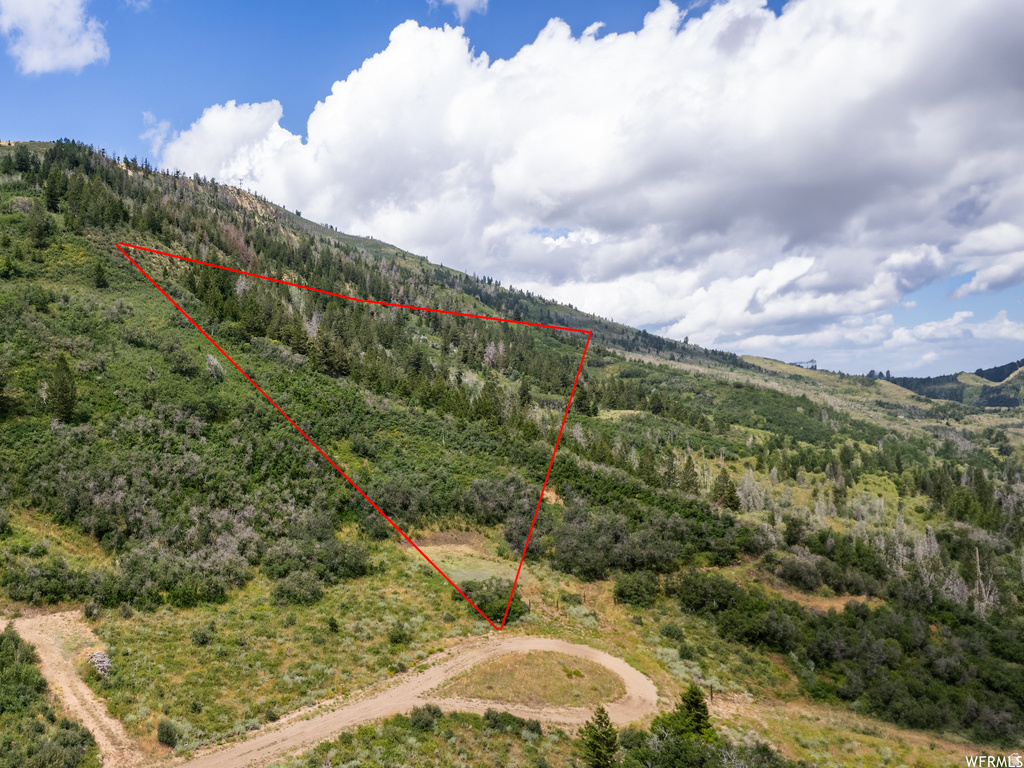  Tabiona, UT 84072