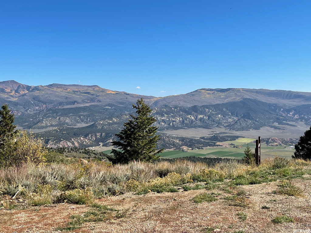  Tabiona, UT 84072