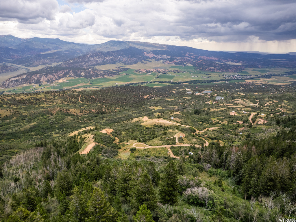 Tabiona, UT 84072