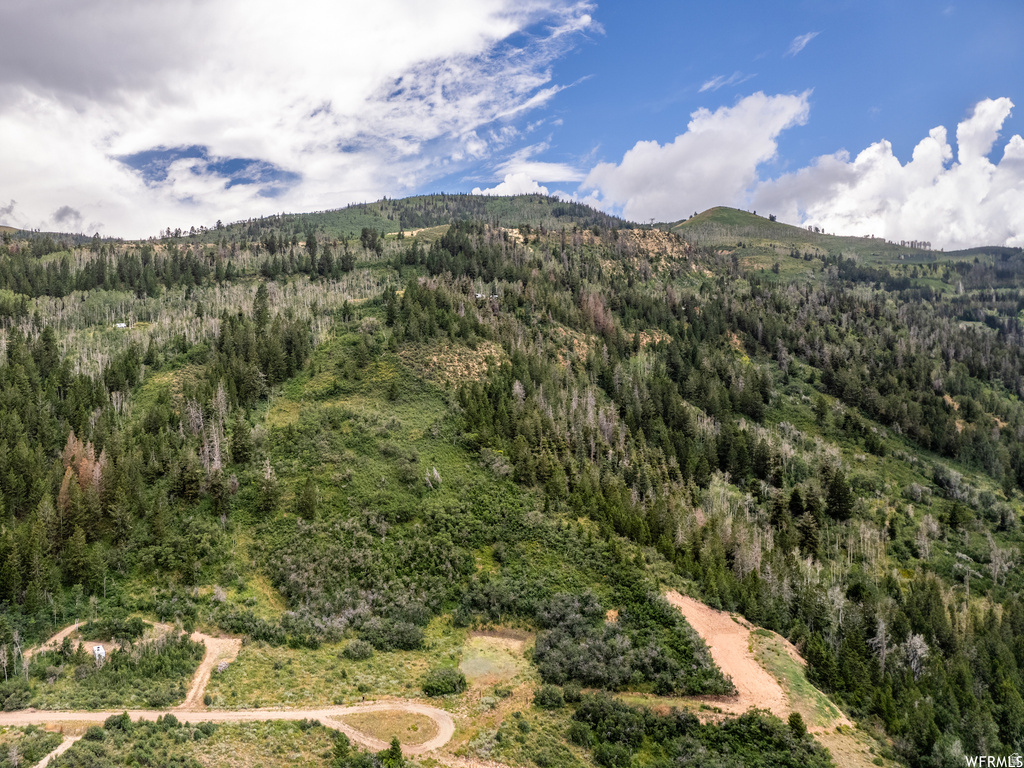  Tabiona, UT 84072