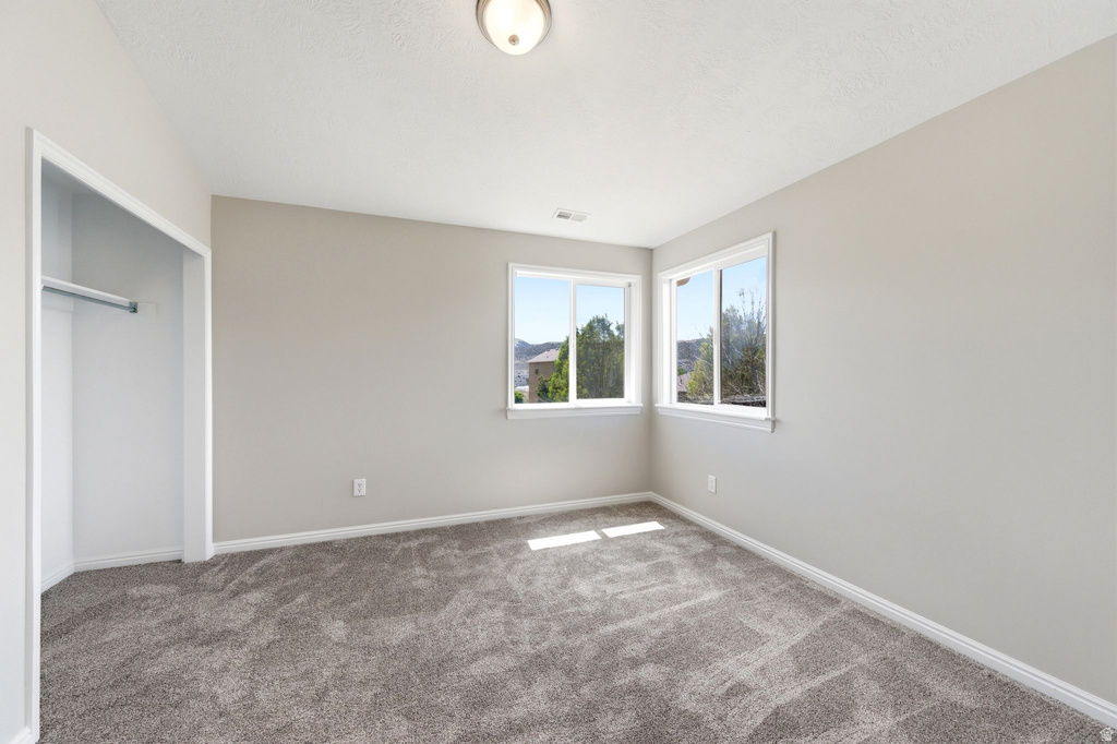 7715 N BRIDLEWAY RD Eagle Mountain, UT 84005