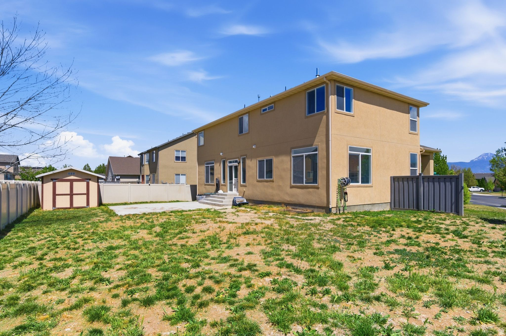 7715 N BRIDLEWAY RD Eagle Mountain, UT 84005