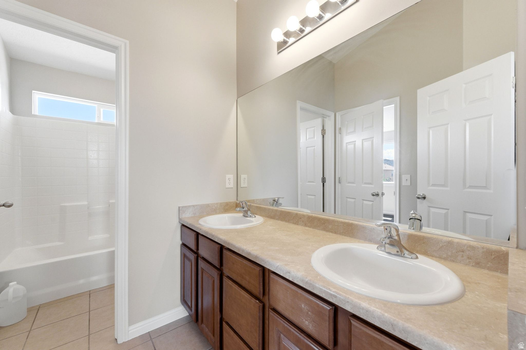 7715 N BRIDLEWAY RD Eagle Mountain, UT 84005