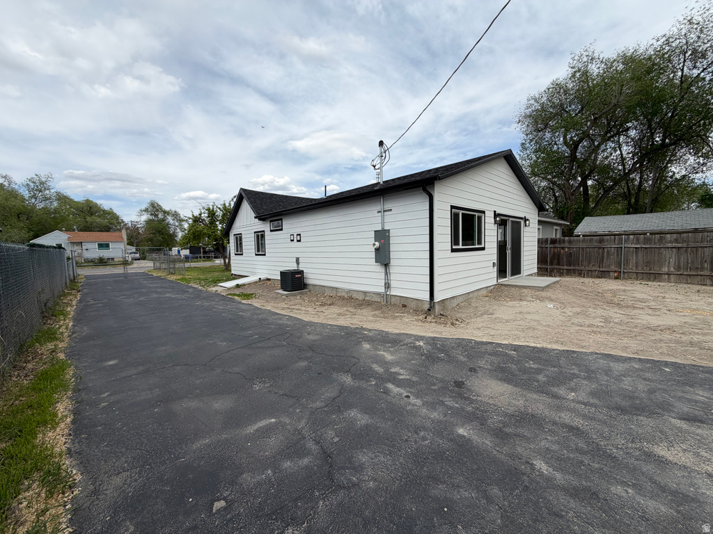 1553 W 900 S Salt Lake City, UT 84104