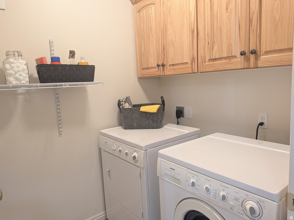 606 E LERUISSEAU DR Logan, UT 84321