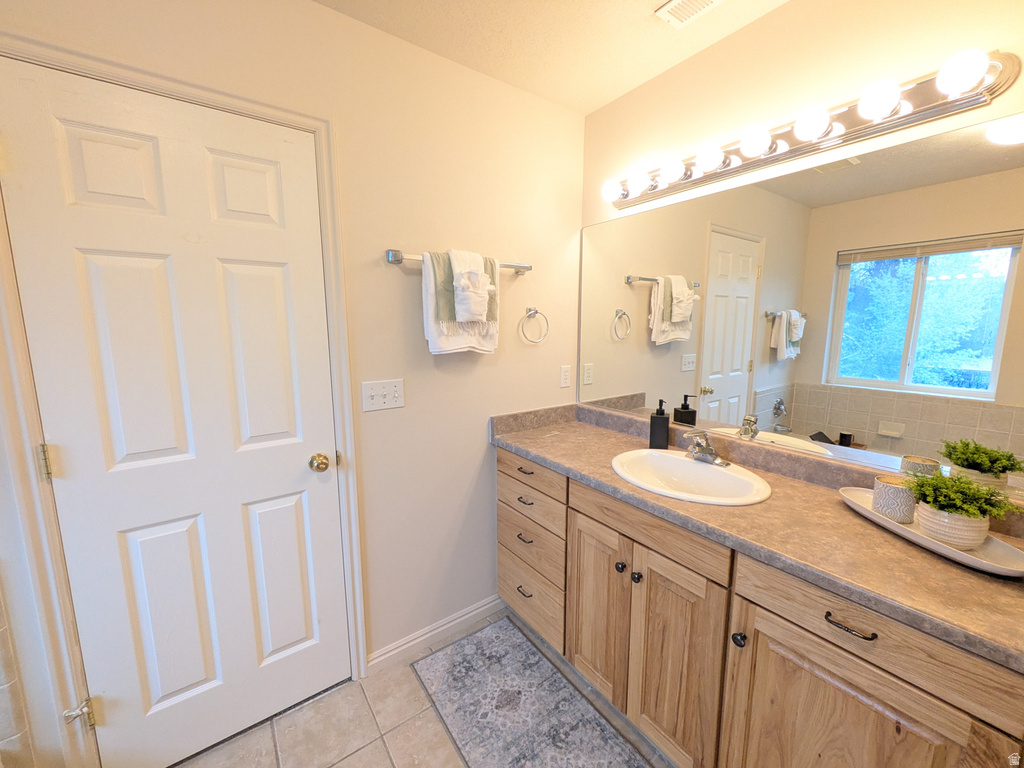 606 E LERUISSEAU DR Logan, UT 84321