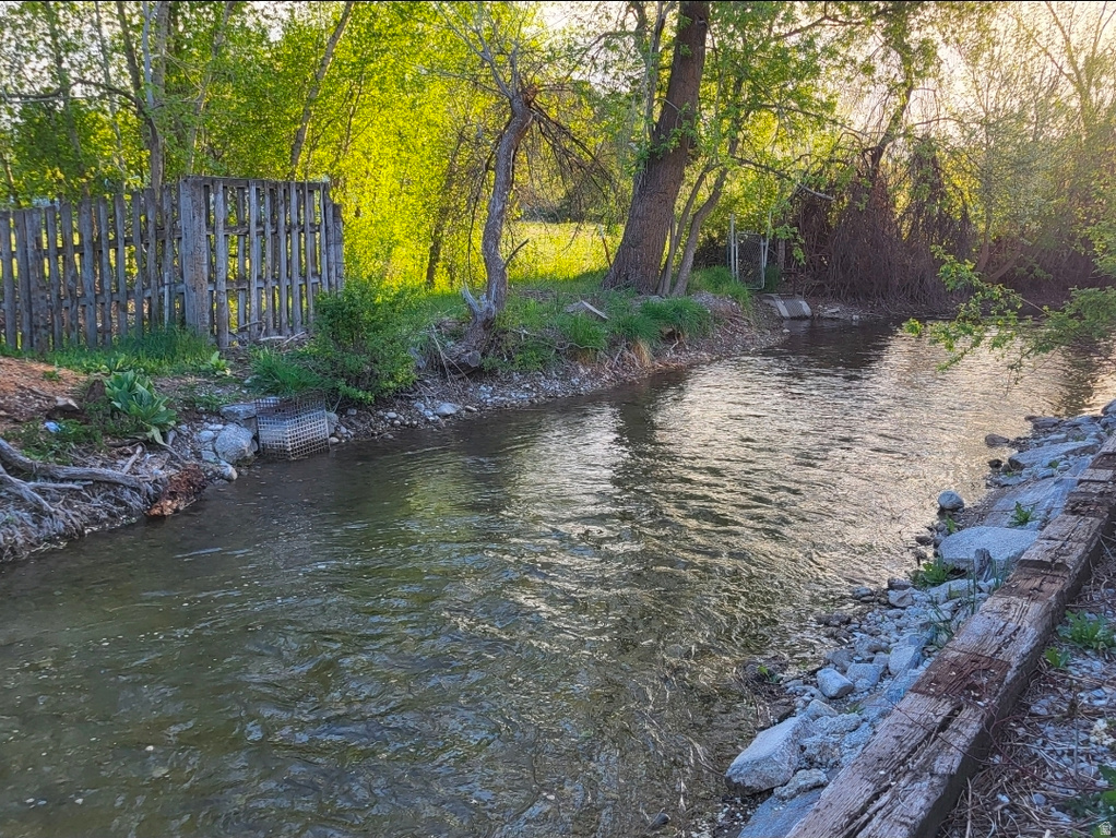 606 E LERUISSEAU DR Logan, UT 84321