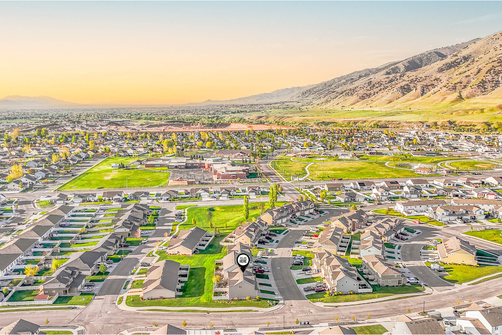 418 S 1285 E Hyrum, UT 84319