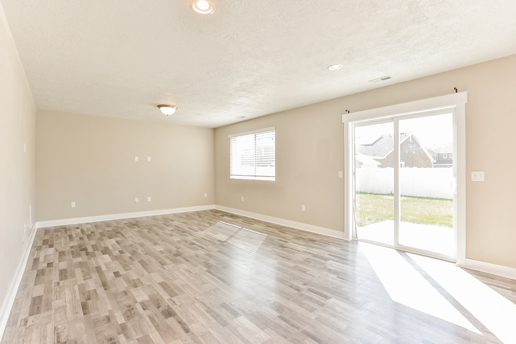 3562 S BRIDGEVIEW LN Syracuse, UT 84075