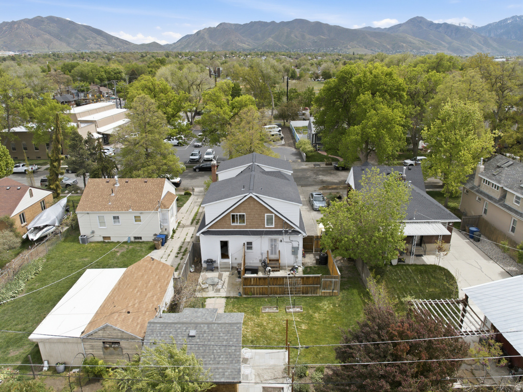 1326 S GREEN ST Salt Lake City, UT 84105