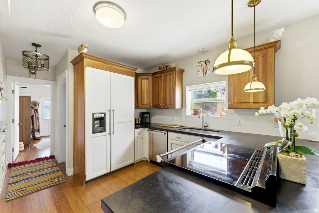 1326 S GREEN ST Salt Lake City, UT 84105