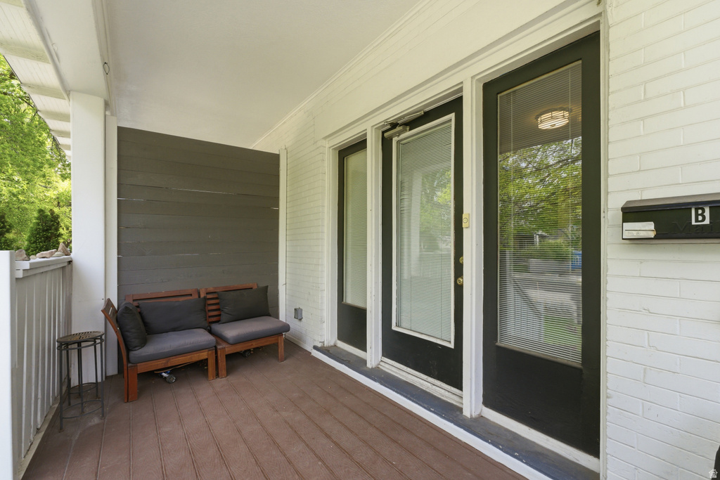 1326 S GREEN ST Salt Lake City, UT 84105