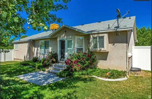 8872 S STONE VISTA LN West Jordan, UT 84081