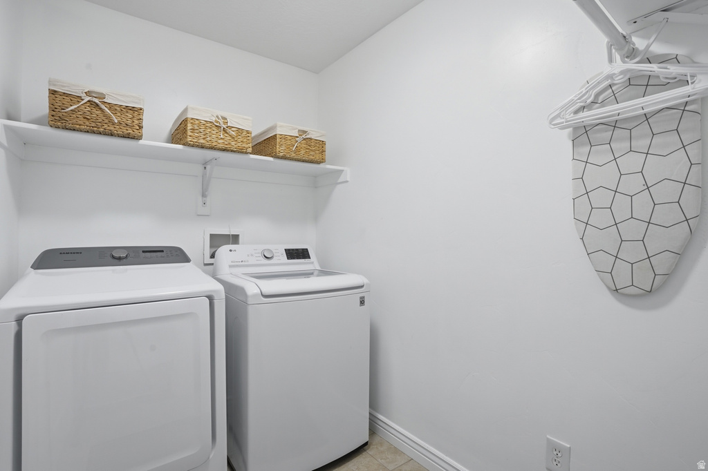 361 E LOVE LN Lehi, UT 84043