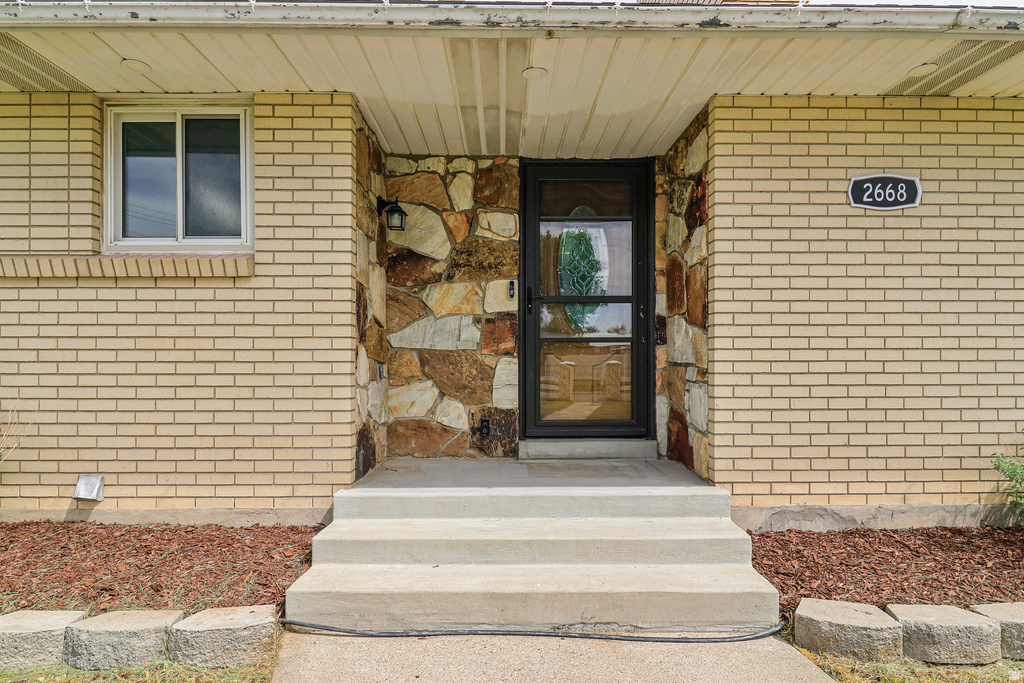 2668 W HORSESHOE CIR South Jordan, UT 84095