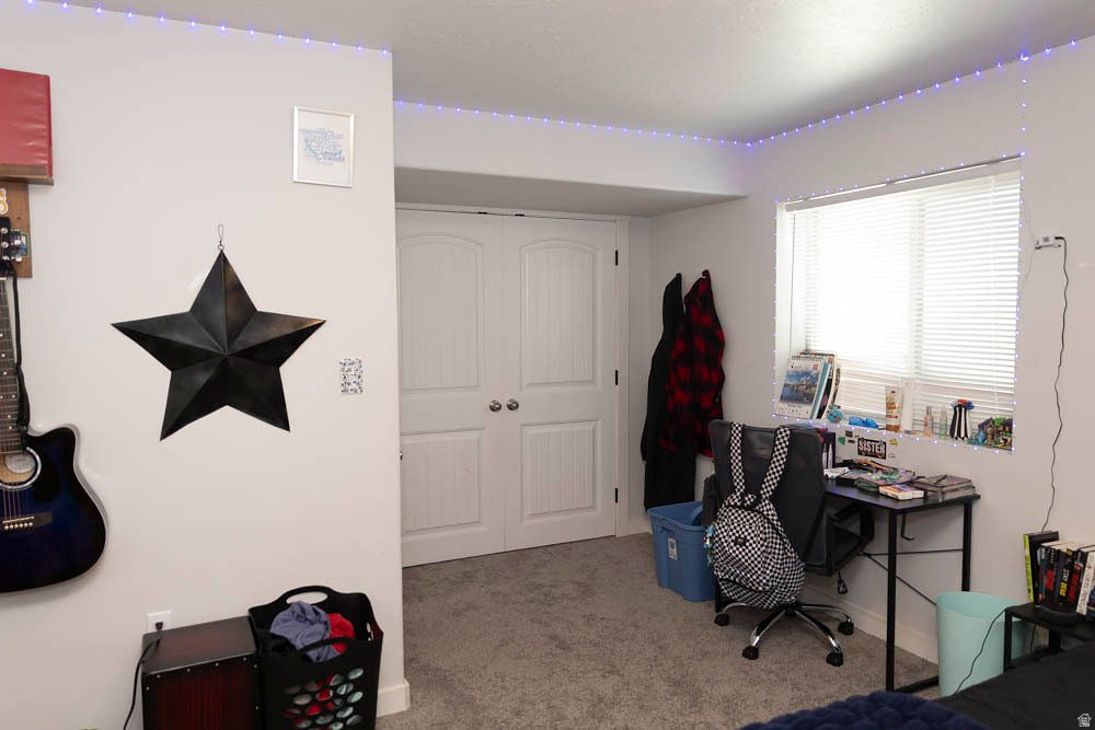 5655 S 4525 W Hooper, UT 84315