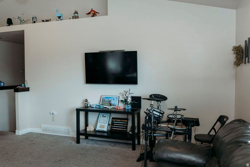 5655 S 4525 W Hooper, UT 84315