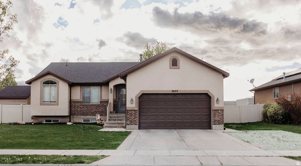 5655 S 4525 W Hooper, UT 84315