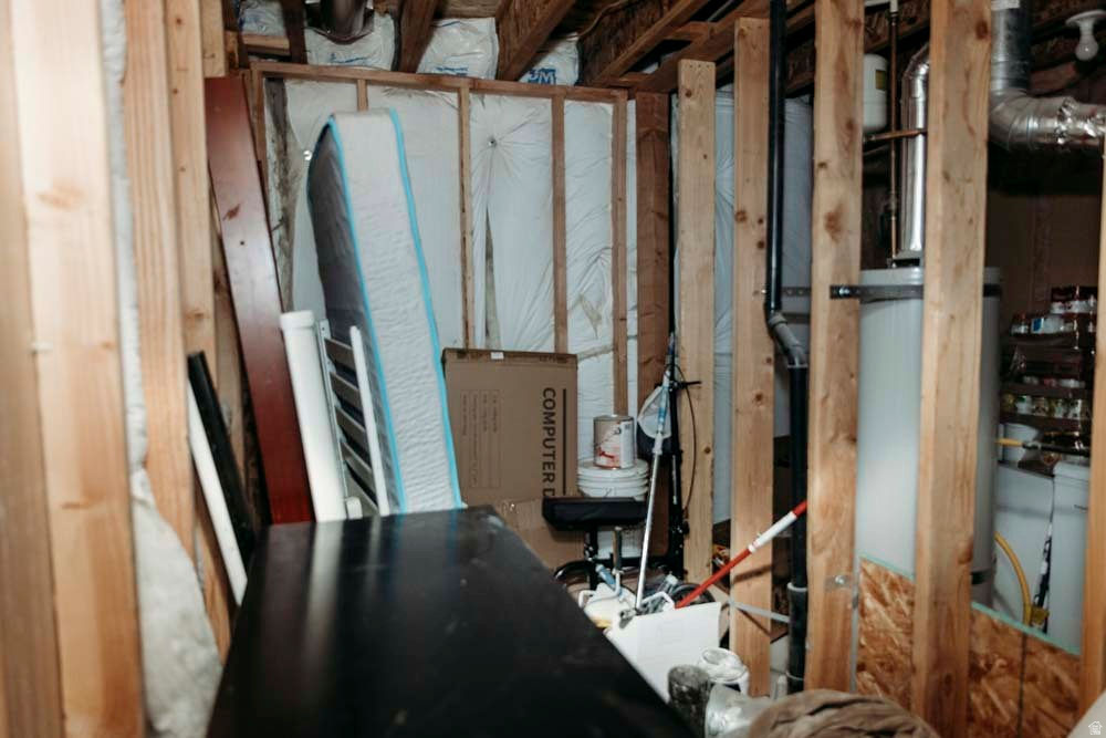 5655 S 4525 W Hooper, UT 84315