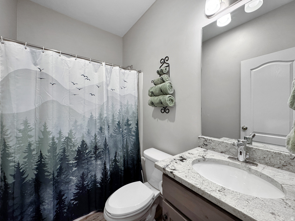 2574 W 1900 N Farr West, UT 84404