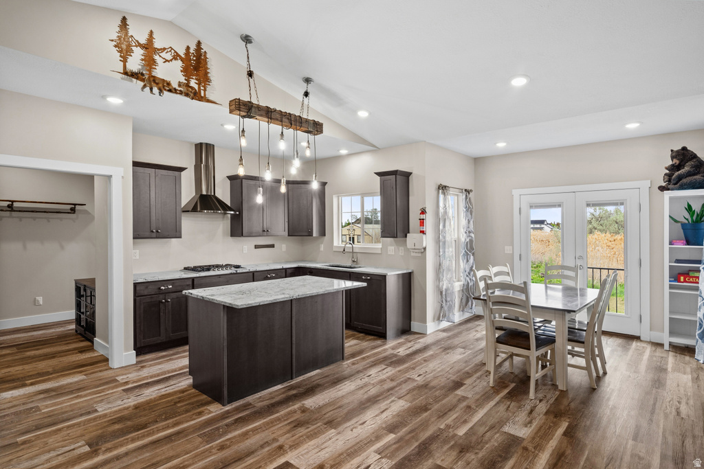 2574 W 1900 N Farr West, UT 84404