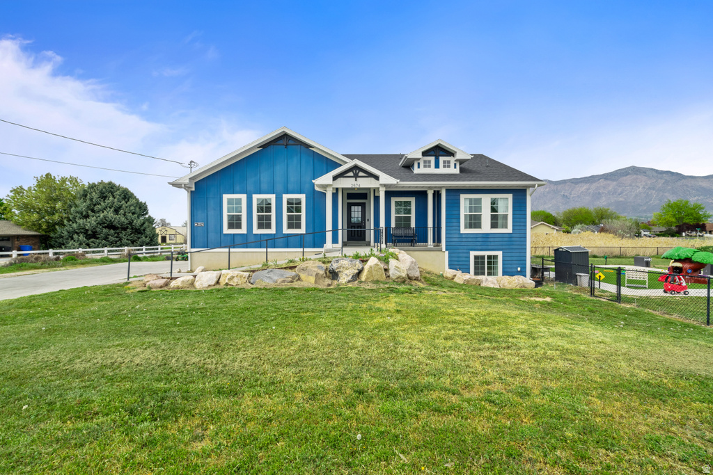 2574 W 1900 N Farr West, UT 84404