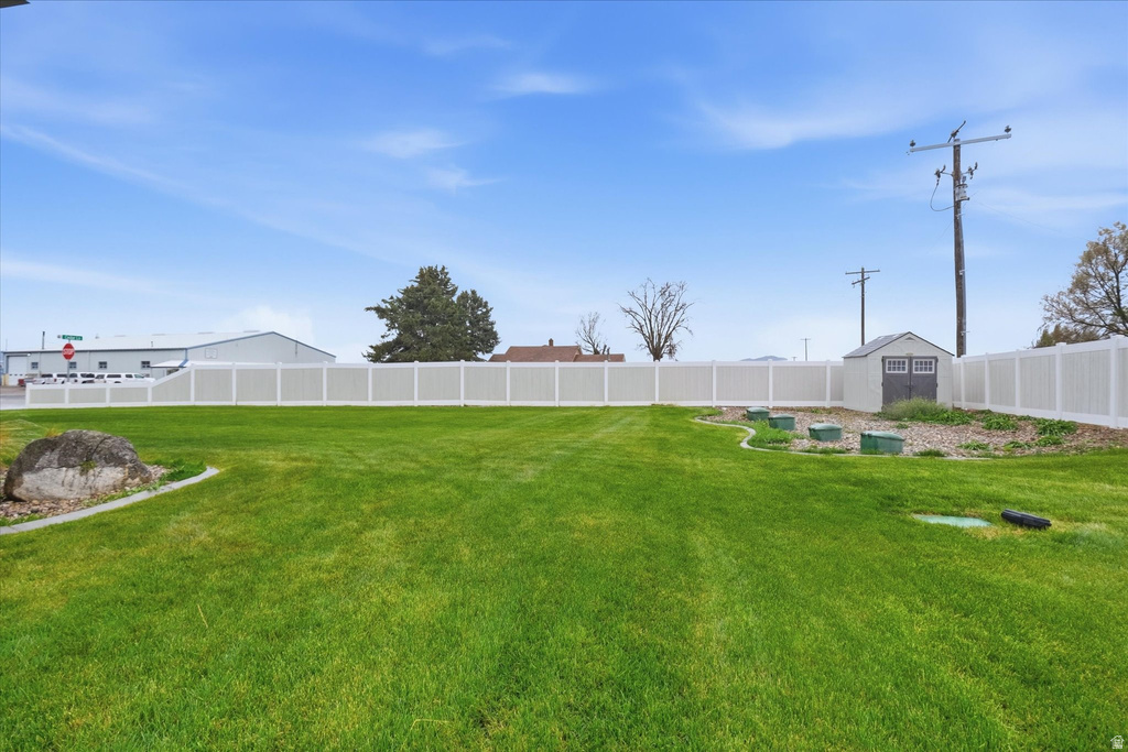 10 CEDAR LN Malad City, ID 83252