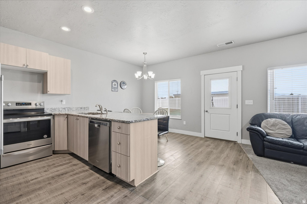 10 CEDAR LN Malad City, ID 83252