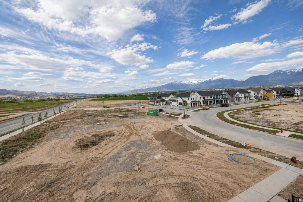 863 S MATHILDA DR #243 Saratoga Springs, UT 84045