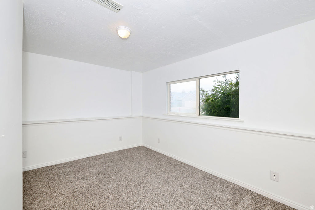 1012 W 1650 N Harrisville, UT 84404