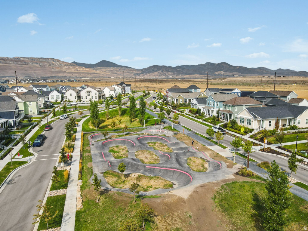 6241 W ARRANMORE DR South Jordan, UT 84009