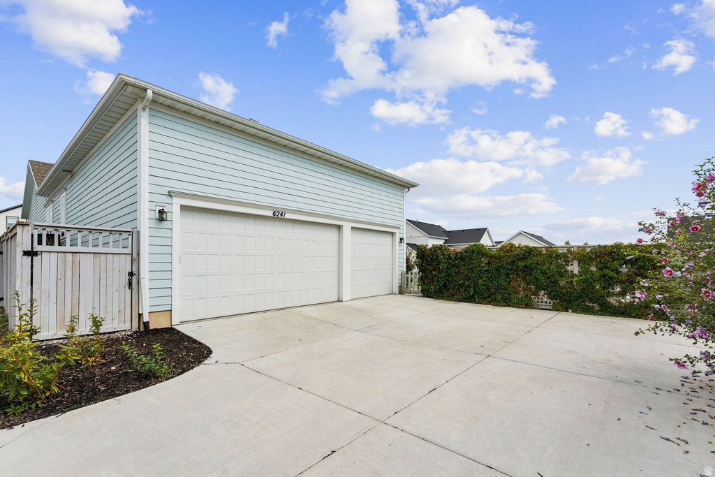 6241 W ARRANMORE DR South Jordan, UT 84009