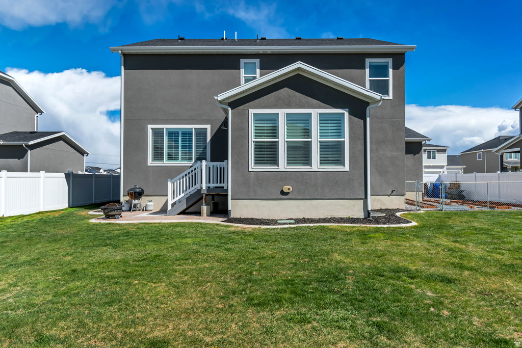 1046 E BLAZING SUN DR #324 Eagle Mountain, UT 84005