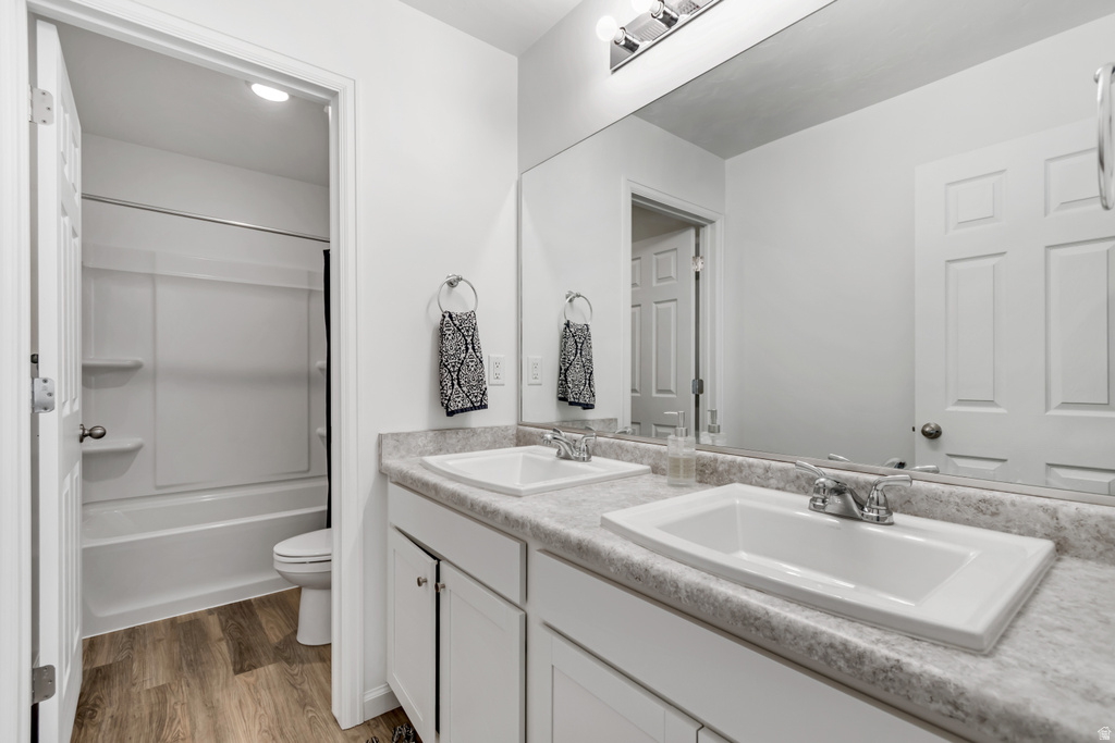 1046 E BLAZING SUN DR #324 Eagle Mountain, UT 84005