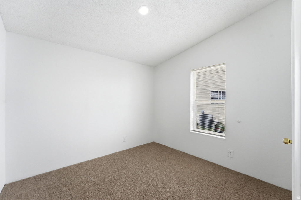 979 W 880 S Tooele, UT 84074