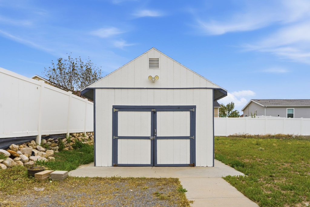 979 W 880 S Tooele, UT 84074