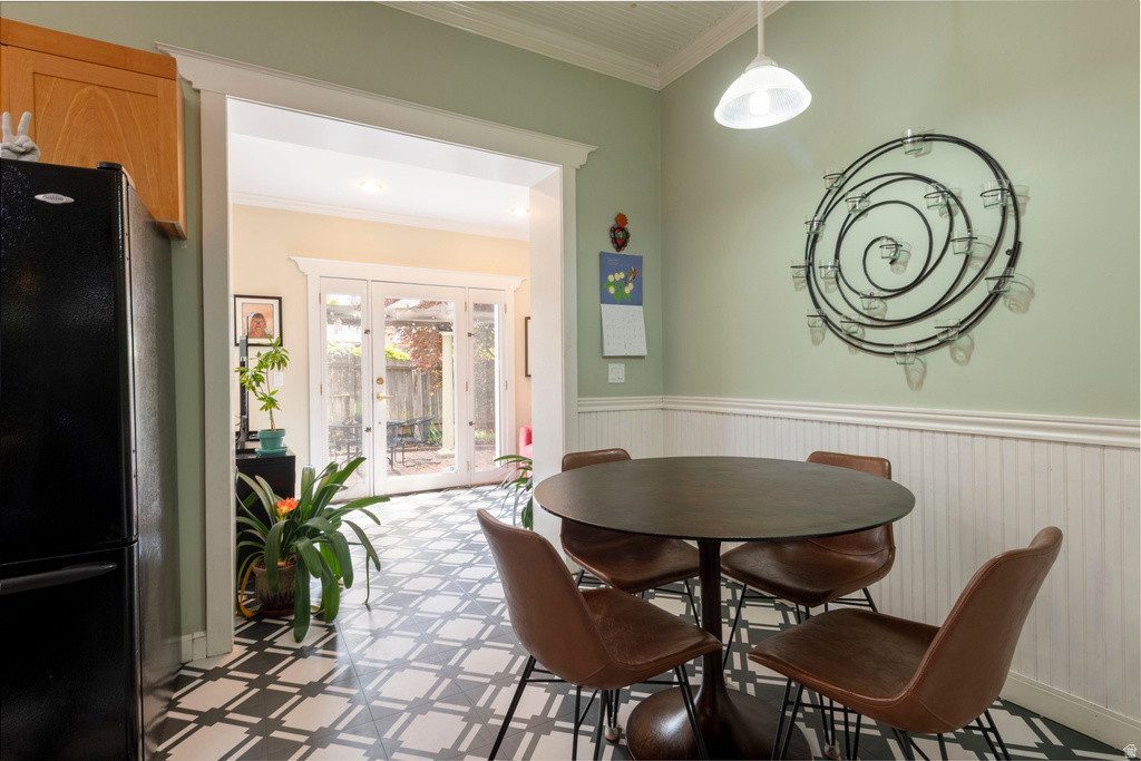 1122 E WESTMINSTER AVE Salt Lake City, UT 84105