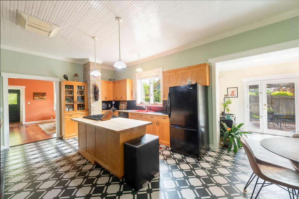 1122 E WESTMINSTER AVE Salt Lake City, UT 84105