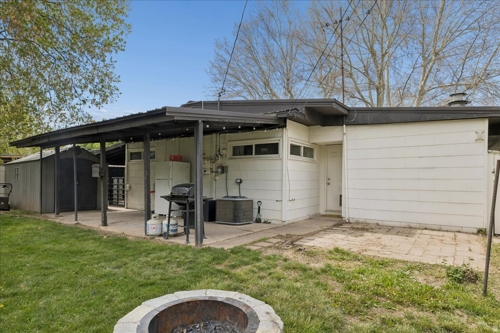 962 N LA VERDE Layton, UT 84041