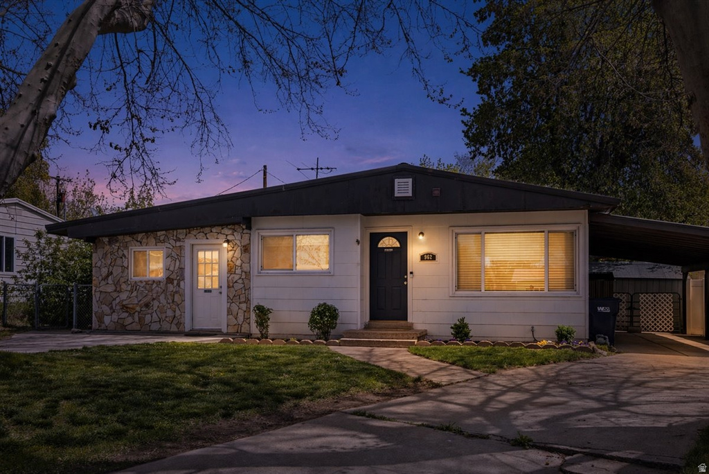 962 N LA VERDE Layton, UT 84041