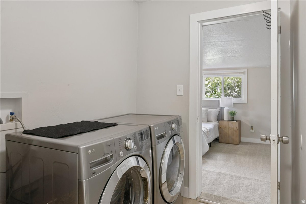 962 N LA VERDE Layton, UT 84041