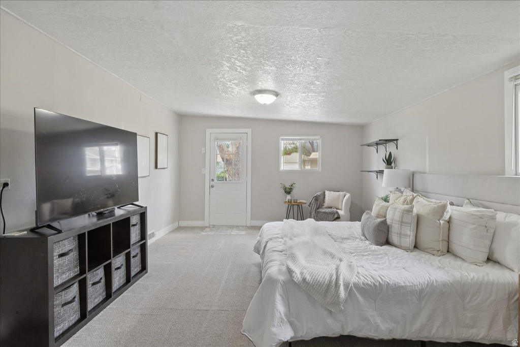 962 N LA VERDE Layton, UT 84041