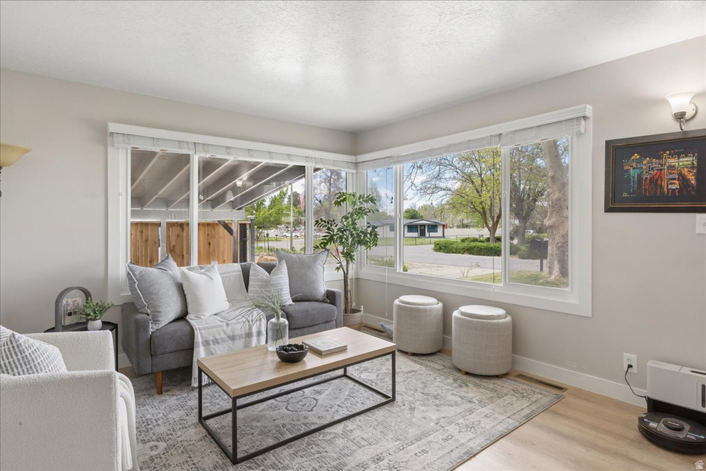 962 N LA VERDE Layton, UT 84041