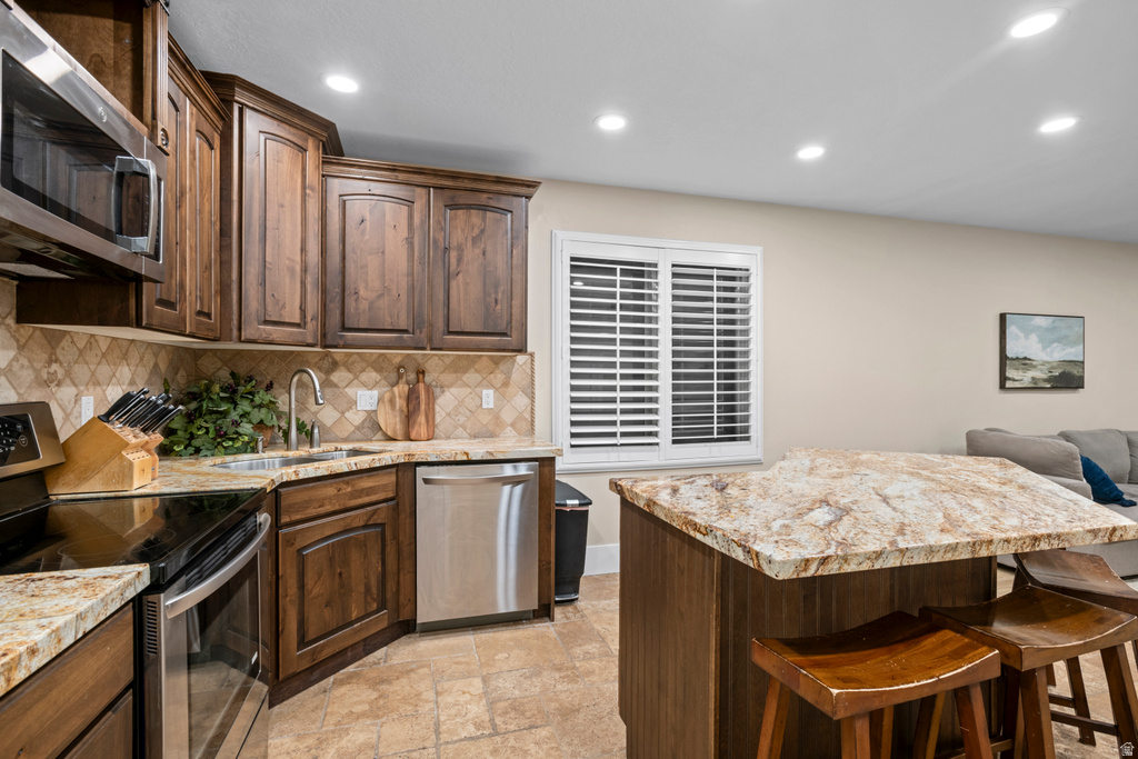 333 E CLAY LN Lehi, UT 84043