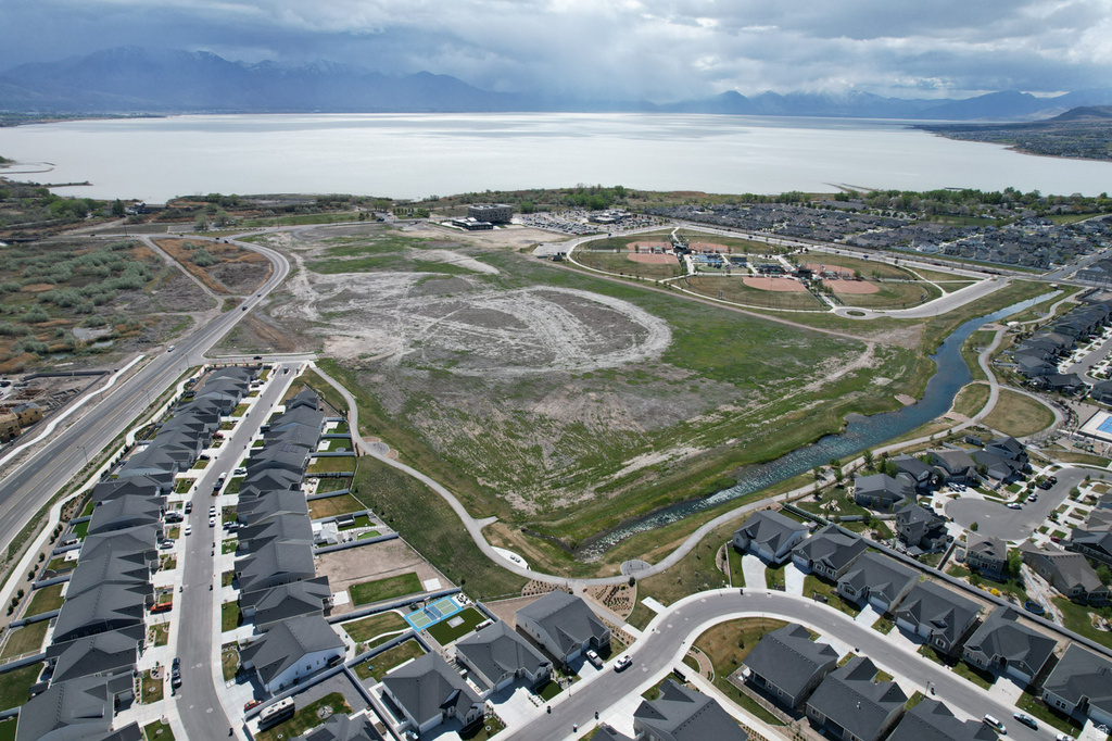 329 E EMPIRE SPRINGS DR Saratoga Springs, UT 84045