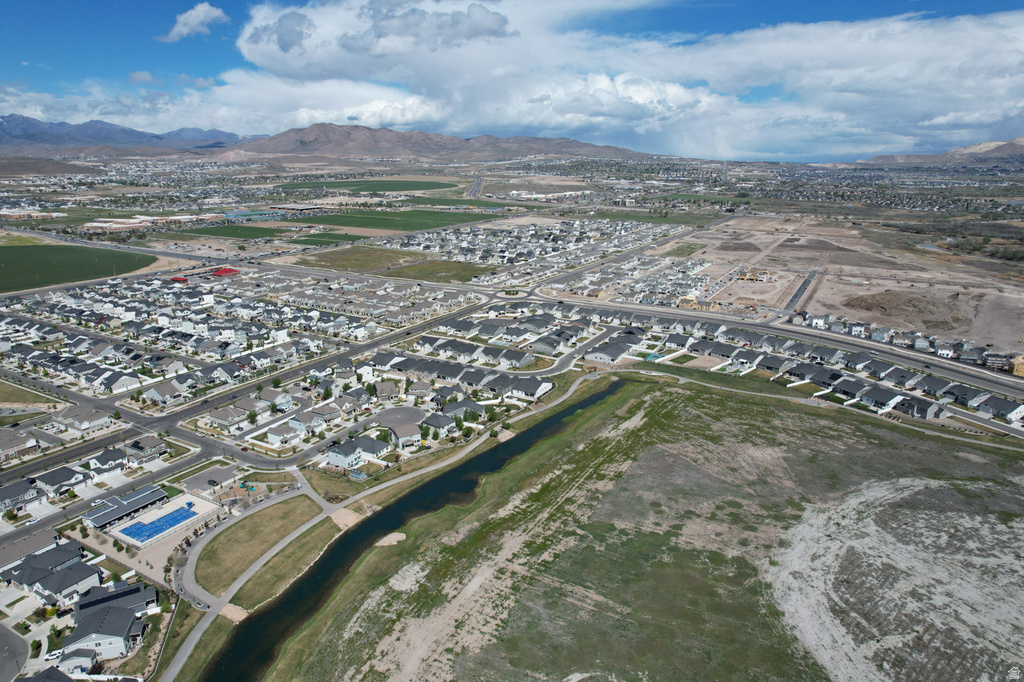 329 E EMPIRE SPRINGS DR Saratoga Springs, UT 84045