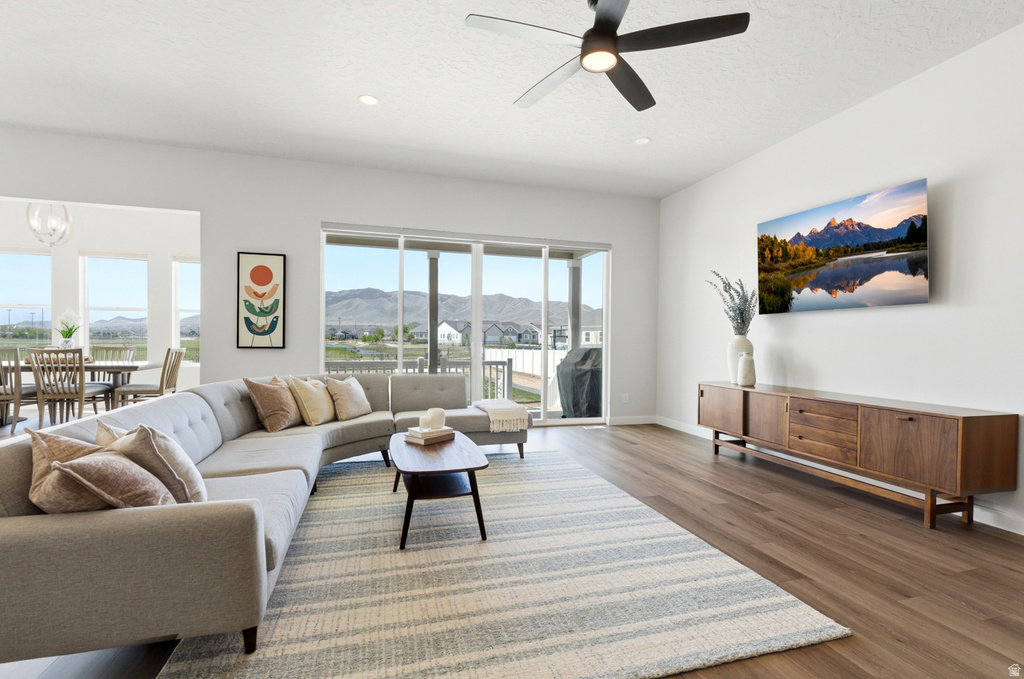 329 E EMPIRE SPRINGS DR Saratoga Springs, UT 84045