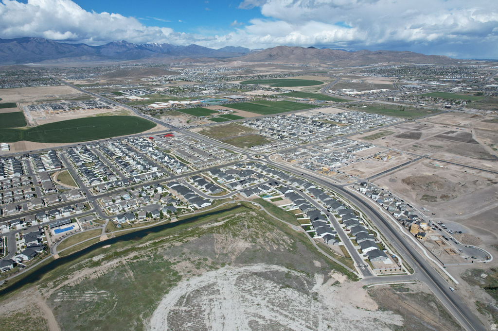 329 E EMPIRE SPRINGS DR Saratoga Springs, UT 84045