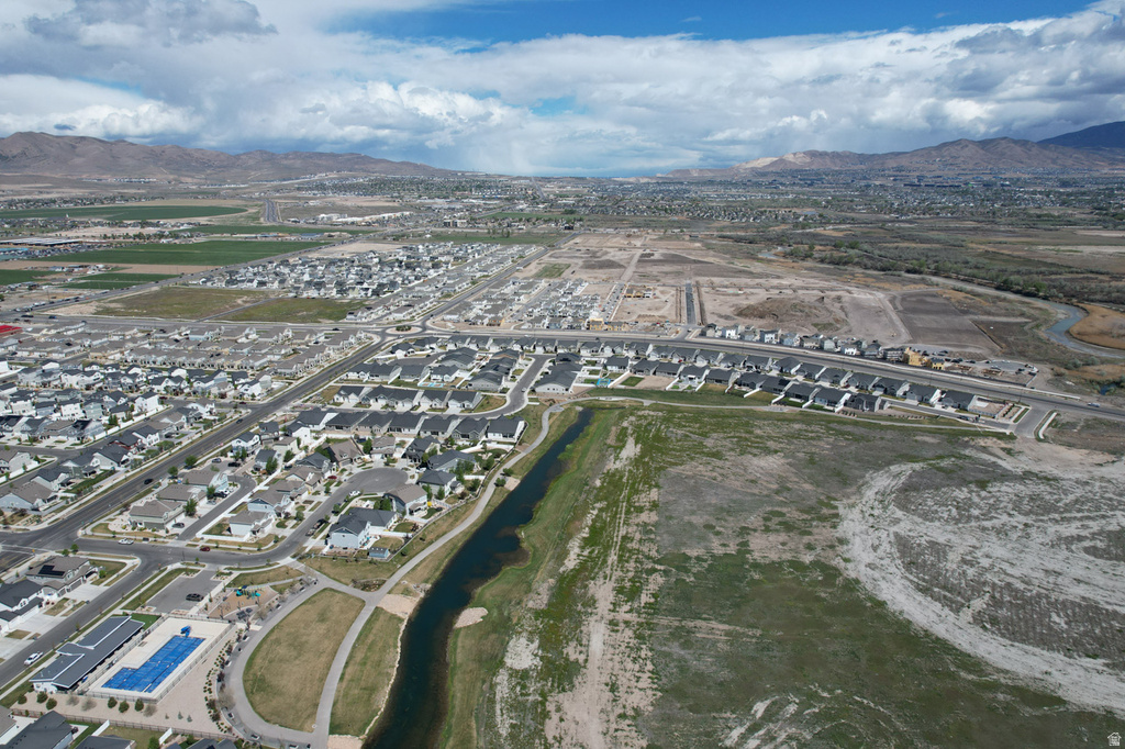 329 E EMPIRE SPRINGS DR Saratoga Springs, UT 84045